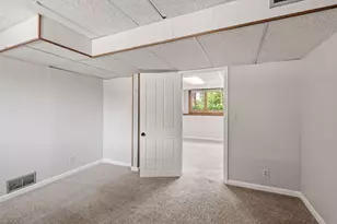 444 County Rd B E, Maplewood, MN 55117 - Photo 43