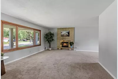 444 County Road B E, Maplewood, MN 55117 - Photo 5