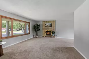444 County Rd B E, Maplewood, MN 55117 - Photo 5