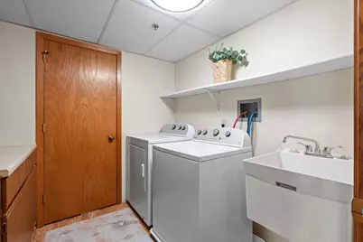8121 34th Avenue S #303, Bloomington, MN 55425 - Photo 33