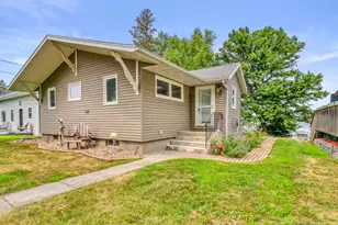 672 S Shore Dr, Detroit Lakes, MN 56501 - Photo 3