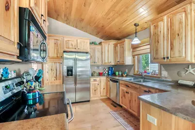 672 S Shore Drive, Detroit Lakes, MN 56501 - Photo 13