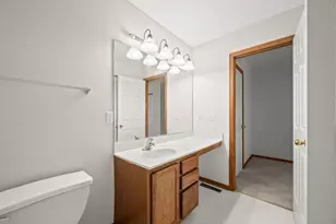 855 Providence Dr, Shakopee, MN 55379 - Photo 21