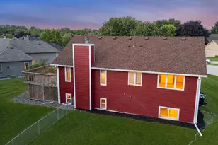 4635 Yorktown Ln N, Plymouth, MN 55442 - Photo 5