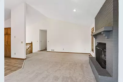 4635 Yorktown Lane N, Plymouth, MN 55442 - Photo 11