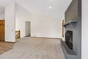 4635 Yorktown Ln N, Plymouth, MN 55442 - Photo 11