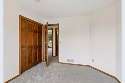 4635 Yorktown Lane N, Plymouth, MN 55442 - Photo 25