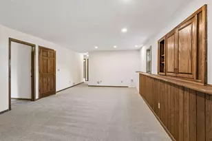 4635 Yorktown Ln N, Plymouth, MN 55442 - Photo 29