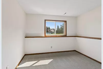 4635 Yorktown Lane N, Plymouth, MN 55442 - Photo 35