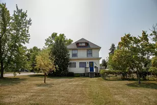 353 Willow St E, Detroit Lakes, MN 56501 - Photo 1