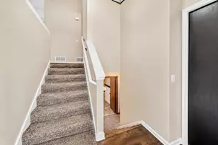 109 French Ct, Roberts, WI 54023 - Photo 9