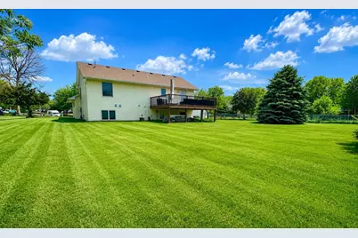109 French Court, Roberts, WI 54023 - Photo 5