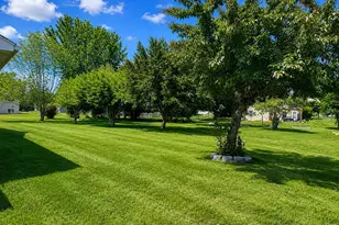 109 French Ct, Roberts, WI 54023 - Photo 3