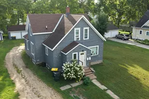 613 3rd St SW, Willmar, MN 56201 - Photo 25