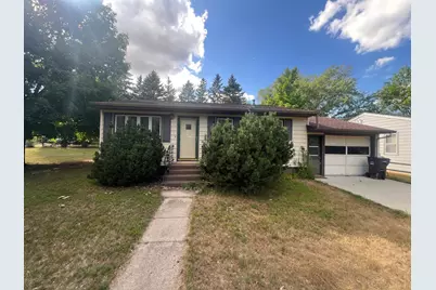 1025 3rd Street SE, Wadena, MN 56482 - Photo 1