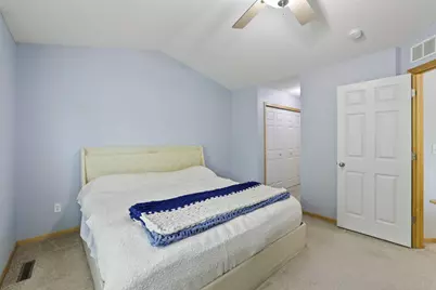 3033 Chamberlain Street N #4, Maplewood, MN 55109 - Photo 21
