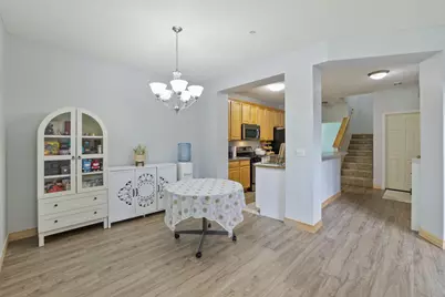 3033 Chamberlain Street N #4, Maplewood, MN 55109 - Photo 9