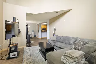 3033 Chamberlain Street N, Maplewood, MN 55109 - Photo 7
