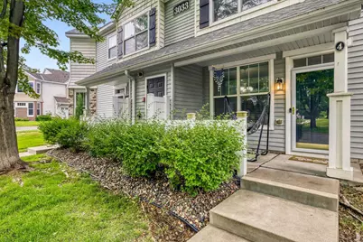 3033 Chamberlain Street N #4, Maplewood, MN 55109 - Photo 3
