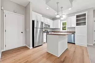 3012 Cottage Ln N, Maplewood, MN 55109 - Photo 9