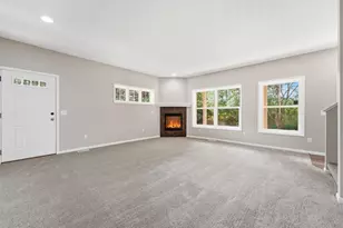 3012 Cottage Ln N, Maplewood, MN 55109 - Photo 5