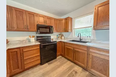 511 E Front Street, Battle Lake, MN 56515 - Photo 9