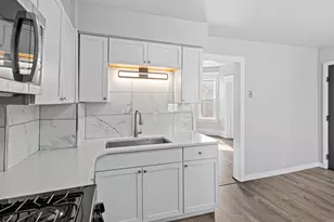 822 Charles Ave, Saint Paul, MN 55104 - Photo 15