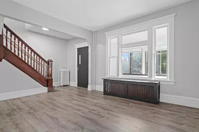 822 Charles Avenue, Saint Paul, MN 55104 - Photo 3