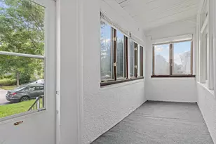 822 Charles Ave, Saint Paul, MN 55104 - Photo 9