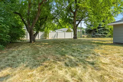 1124 10 1/2 Street N, Moorhead, MN 56560 - Photo 5