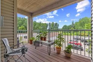 1225 Ferndale St N, Maplewood, MN 55119 - Photo 15