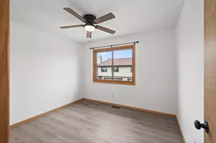 5127 84th Ct N, Brooklyn Park, MN 55443 - Photo 19