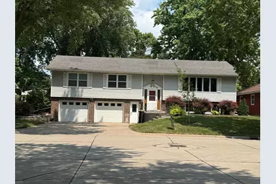 799 4th Street SW, Wells, MN 56097 - Photo 1
