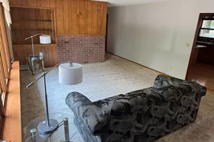 799 4th St SW, Wells, MN 56097 - Photo 9