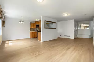 4903 Hamlet Ave N, Oakdale, MN 55128 - Photo 9