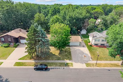 9665 106th Avenue N, Maple Grove, MN 55369 - Photo 5