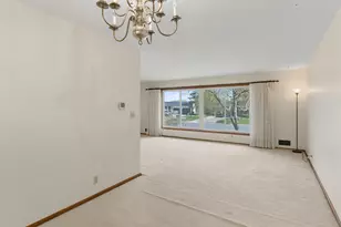 9908 Oxborough Rd, Bloomington, MN 55437 - Photo 9