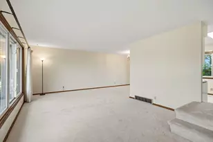 9908 Oxborough Rd, Bloomington, MN 55437 - Photo 7
