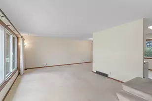 9908 Oxborough Rd, Bloomington, MN 55437 - Photo 5