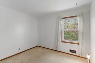 9908 Oxborough Rd, Bloomington, MN 55437 - Photo 27