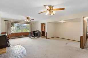 9908 Oxborough Rd, Bloomington, MN 55437 - Photo 17