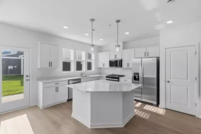 10396 Ithaca Lane N, Maple Grove, MN 55369 - Photo 5