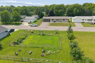 430 9th St E, Hector, MN 55342 - Photo 49