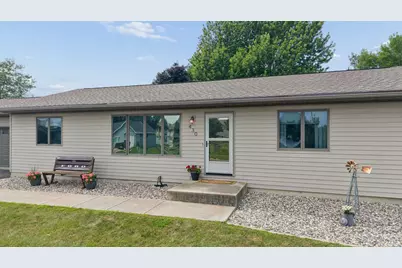 430 9th Street E, Hector, MN 55342 - Photo 1
