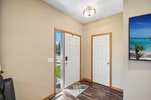 4851 Woodland Ave, Shakopee, MN 55379 - Photo 3