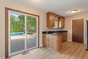 3819 Lodestone Ln, Eagan, MN 55122 - Photo 3