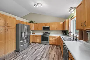 8695 Jorgensen Ave S, Cottage Grove, MN 55016 - Photo 13