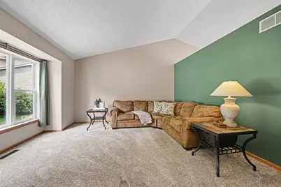 8695 Jorgensen Avenue S, Cottage Grove, MN 55016 - Photo 7