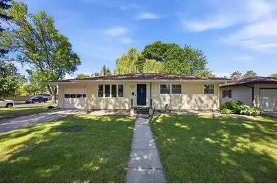 1719 18th Street S, Moorhead, MN 56560 - Photo 1