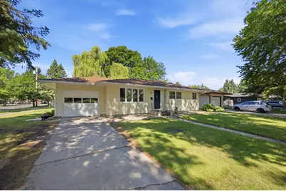 1719 18th Street S, Moorhead, MN 56560 - Photo 3